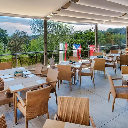 ホテル Hermes Club ツァレヴォ