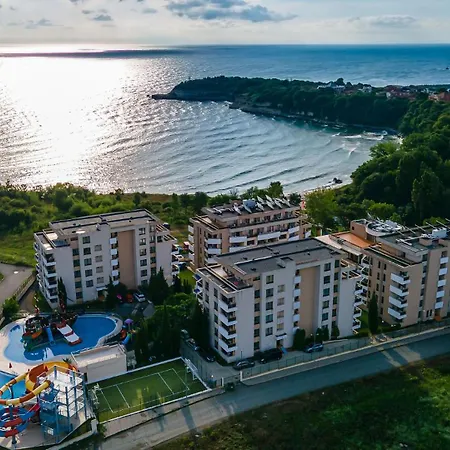 Hermes Club 4* Carevo