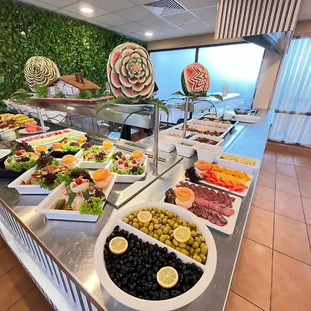 Hermes Club Hotel 4*