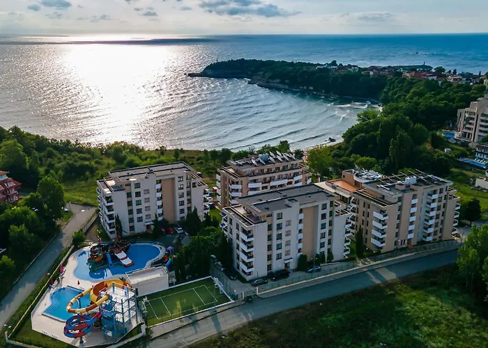 Hermes Club 4* Carevo